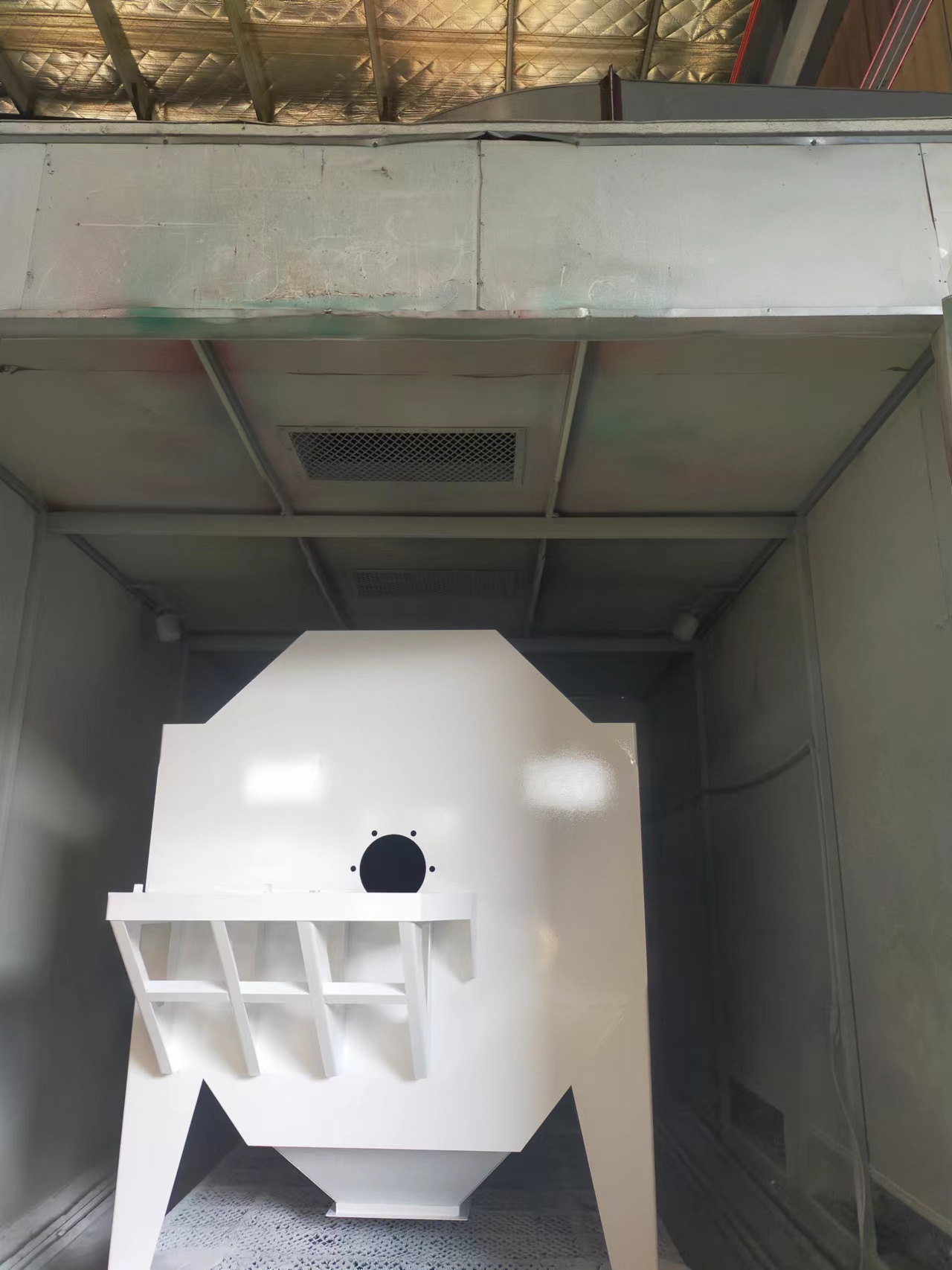 Surface treatment procedures of the drum cleaner - spray painting